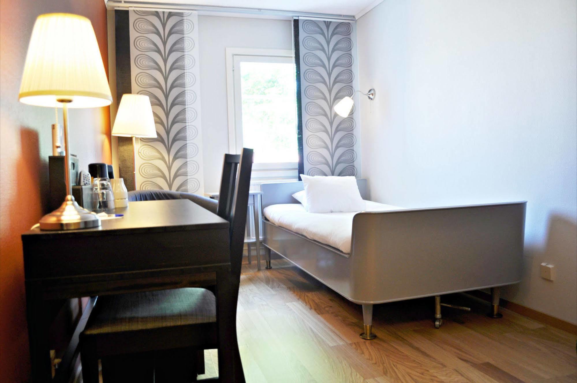 Jennys Hotell Och Restaurang Arvika Extérieur photo