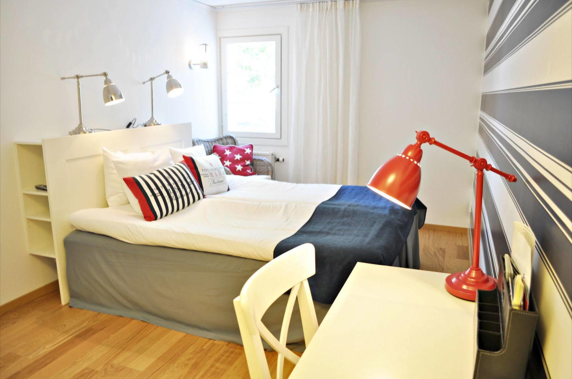 Jennys Hotell Och Restaurang Arvika Extérieur photo