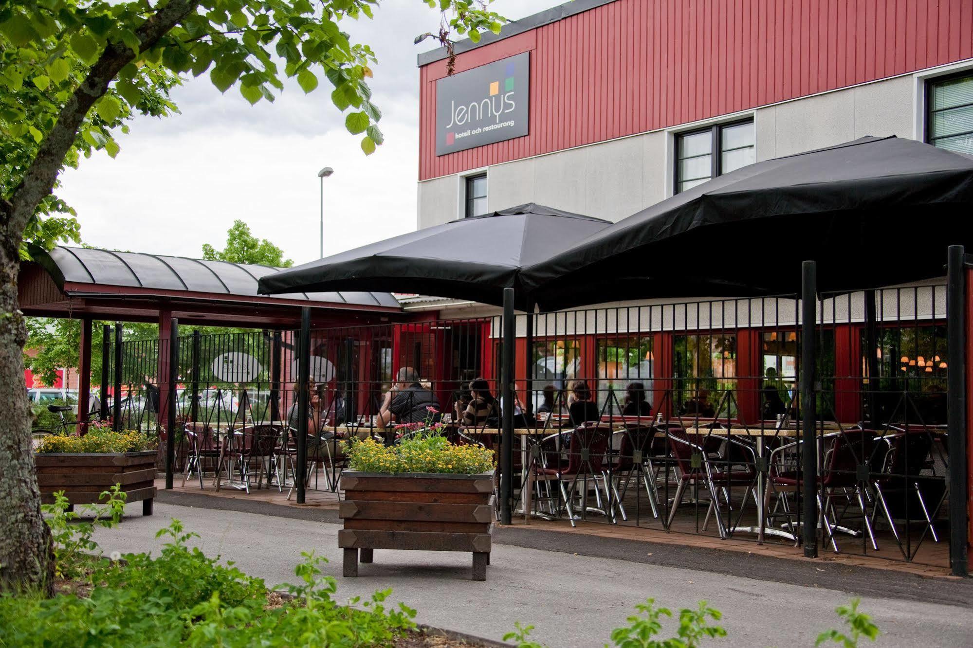 Jennys Hotell Och Restaurang Arvika Extérieur photo
